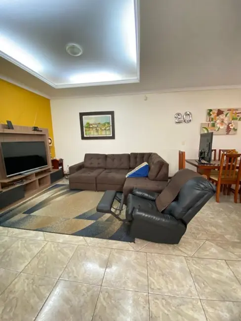 Foto 6 de Casa com 4 quartos à venda, 200m2 em Vila Cachoeirinha, Cachoeirinha - RS