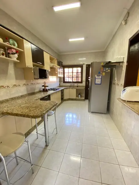Foto 9 de Casa com 4 quartos à venda, 200m2 em Vila Cachoeirinha, Cachoeirinha - RS