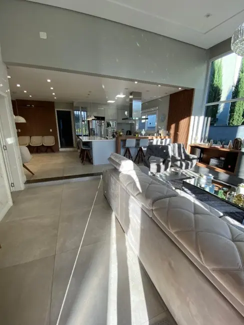 Foto 8 de Casa com 3 quartos à venda, 220m2 em Cachoeirinha - RS