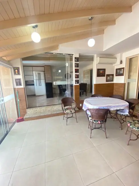 Casa com 3 quartos à venda, 350m2 em Vila Bom Princípio, Cachoeirinha - RS - imagem 9 Foto 9 de Casa com 3 quartos à venda, 350m2 em Vila Bom Princípio, Cachoeirinha - RS