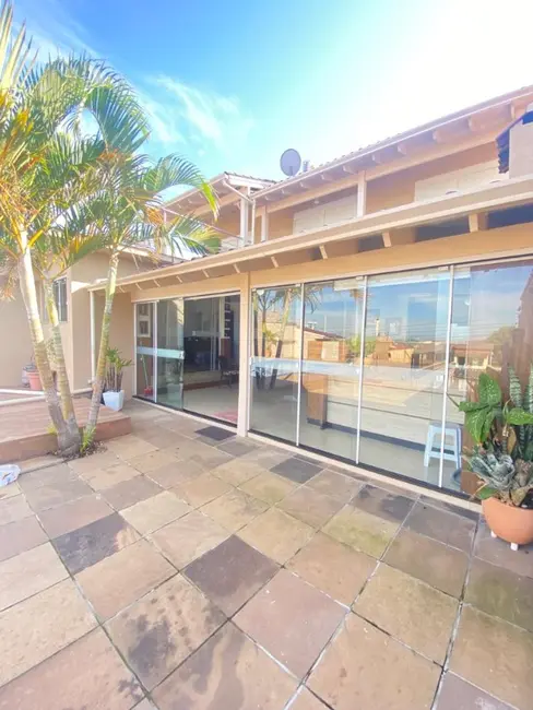 Foto 17 de Casa com 3 quartos à venda, 350m2 em Vila Bom Princípio, Cachoeirinha - RS