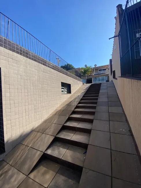 Foto 30 de Casa com 3 quartos à venda, 350m2 em Vila Bom Princípio, Cachoeirinha - RS