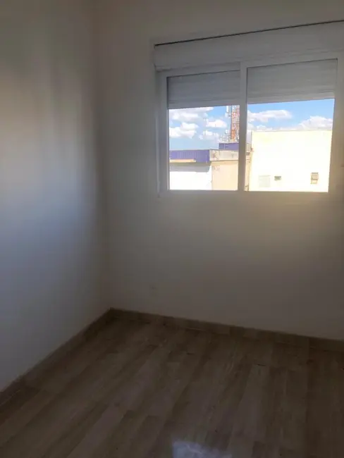 Foto 9 de Apartamento com 3 quartos à venda, 80m2 em Vila Monte Carlo, Cachoeirinha - RS