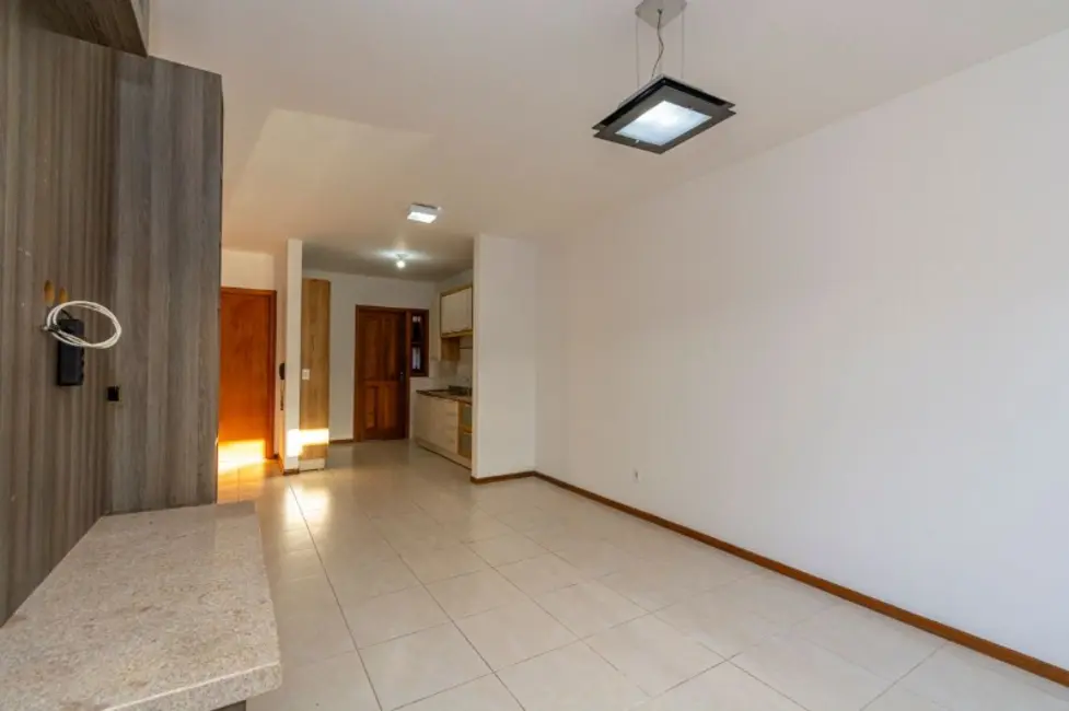 Foto 3 de Casa com 3 quartos à venda, 105m2 em Cachoeirinha - RS
