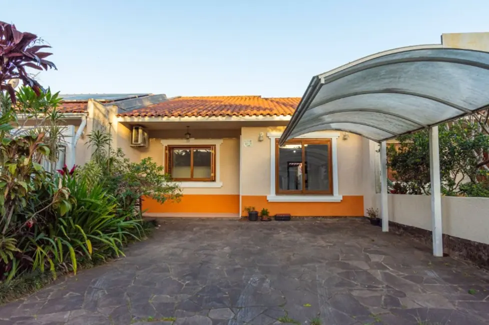 Foto 2 de Casa com 3 quartos à venda, 105m2 em Cachoeirinha - RS