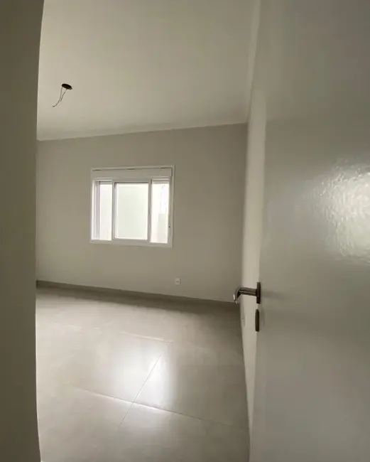 Casa com 3 quartos à venda, 114m2 em Gravatai - RS - imagem 6 Foto 6 de Casa com 3 quartos à venda, 114m2 em Gravatai - RS