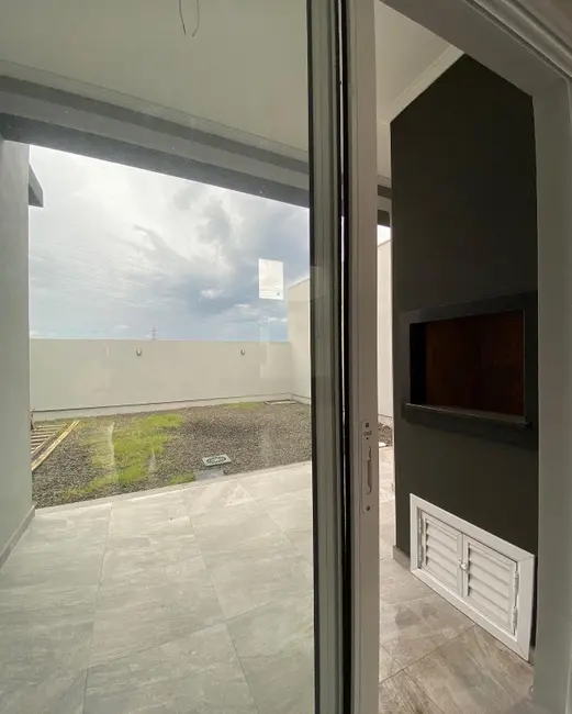 Casa com 3 quartos à venda, 114m2 em Gravatai - RS - imagem 5 Foto 5 de Casa com 3 quartos à venda, 114m2 em Gravatai - RS