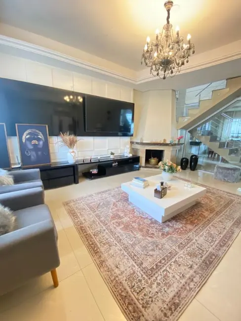 Foto 3 de Casa com 3 quartos à venda, 260m2 em Cachoeirinha - RS