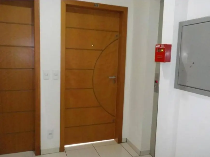 Foto 5 de Apartamento com 3 quartos à venda, 68m2 em Vila Princesa Izabel, Cachoeirinha - RS