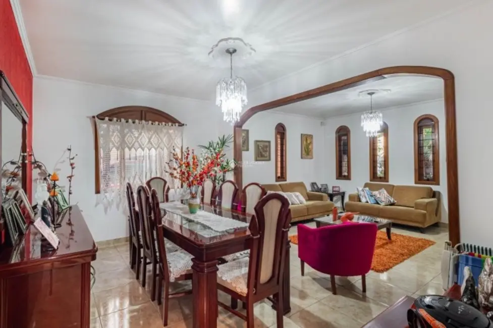 Foto 5 de Casa com 4 quartos à venda, 285m2 em Vila Imbui, Cachoeirinha - RS