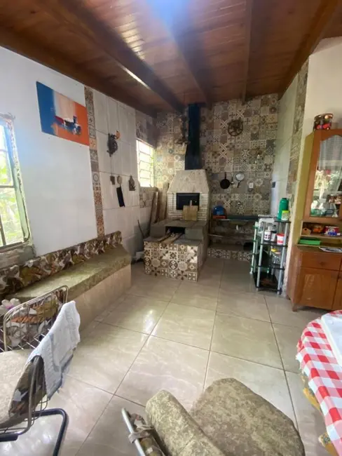 Foto 1 de Sítio / Rancho com 2 quartos à venda, 90m2 em Sítio Túnel Verde, Cachoeirinha - RS