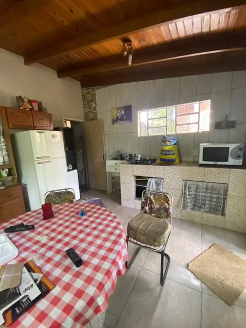 Sítio / Rancho com 2 quartos à venda, 90m2 em Sítio Túnel Verde, Cachoeirinha - RS - imagem 3 Foto 3 de Sítio / Rancho com 2 quartos à venda, 90m2 em Sítio Túnel Verde, Cachoeirinha - RS