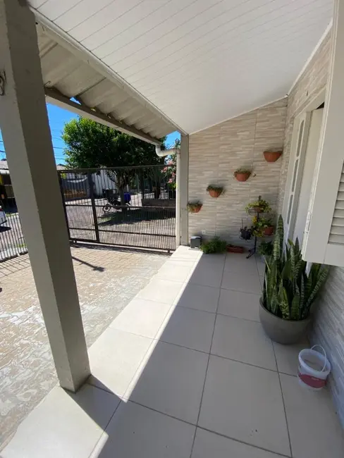 Foto 4 de Casa com 3 quartos à venda, 131m2 em Parque da Matriz, Cachoeirinha - RS