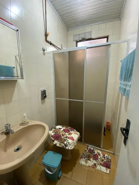 Foto 5 de Casa com 2 quartos à venda, 100m2 em Parque da Matriz, Cachoeirinha - RS