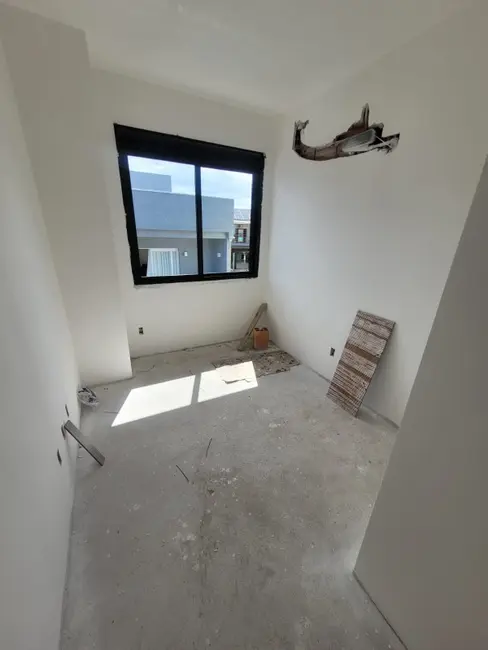 Foto 6 de Casa com 3 quartos à venda, 90m2 em Parque da Matriz, Cachoeirinha - RS