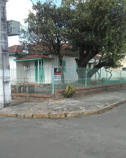 Foto 11 de Casa com 2 quartos à venda, 80m2 em Cachoeirinha - RS