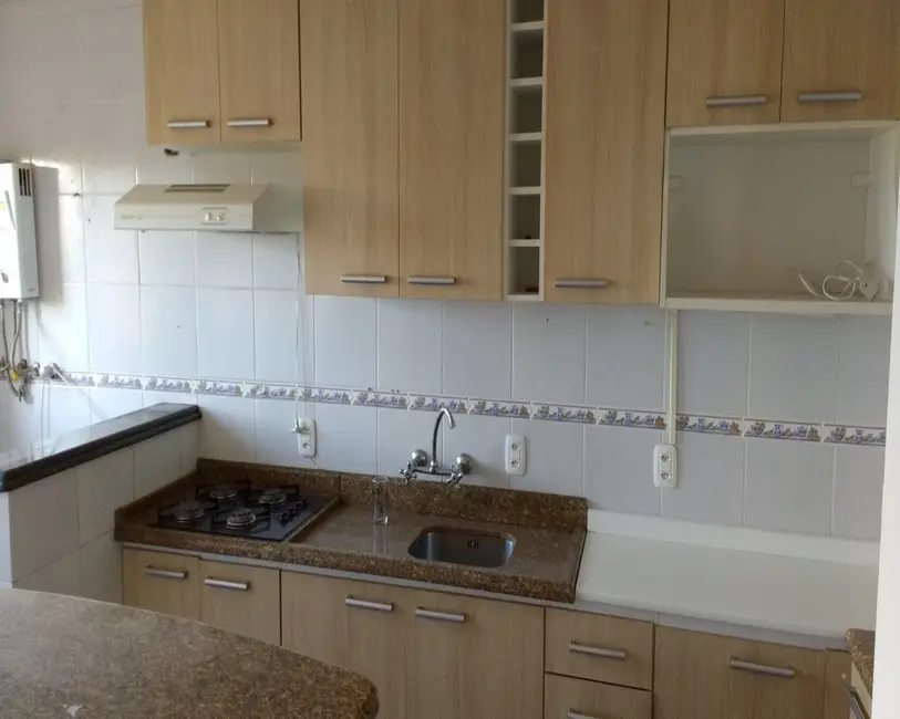 Foto 5 de Apartamento com 2 quartos à venda, 67m2 em Cachoeirinha - RS