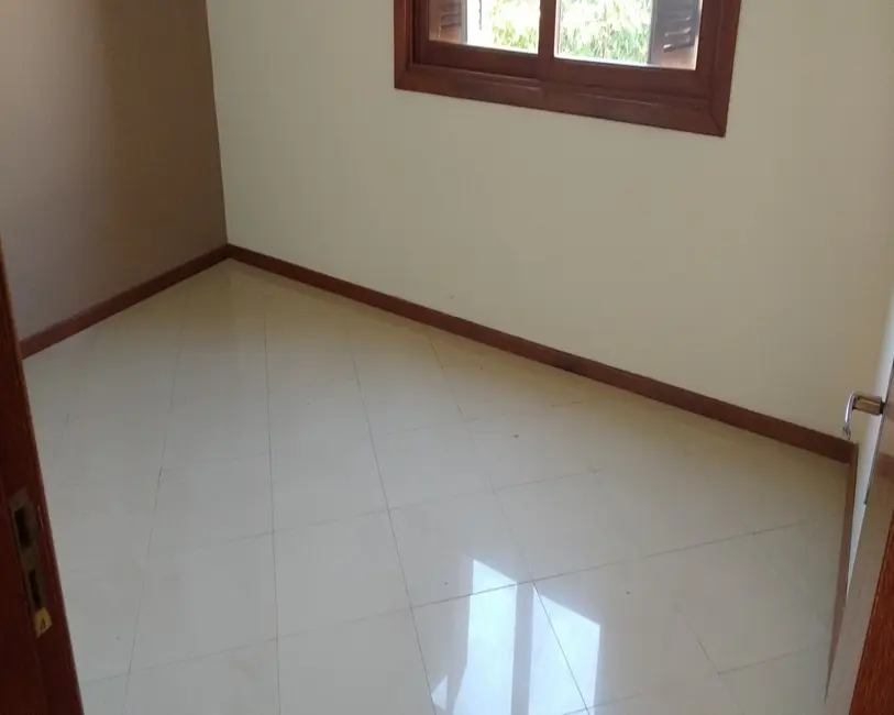 Foto 9 de Apartamento com 2 quartos à venda, 67m2 em Cachoeirinha - RS