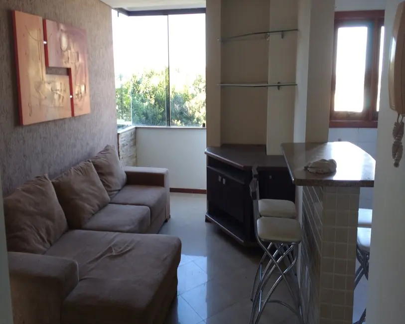 Foto 3 de Apartamento com 2 quartos à venda, 67m2 em Cachoeirinha - RS