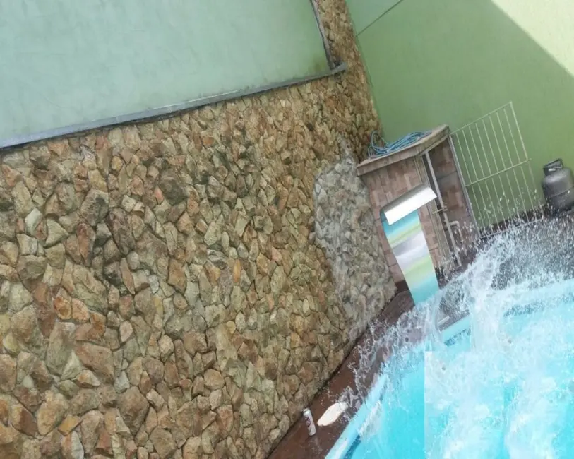 Foto 2 de Casa com 4 quartos à venda, 360m2 em Vila Jardim América, Cachoeirinha - RS