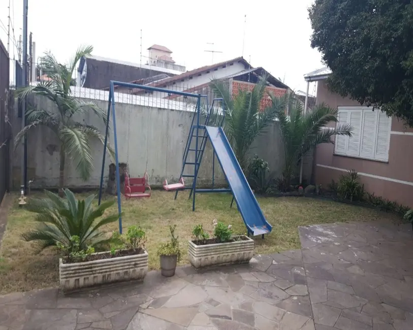 Foto 6 de Casa com 3 quartos à venda, 250m2 em Vila Veranópolis, Cachoeirinha - RS