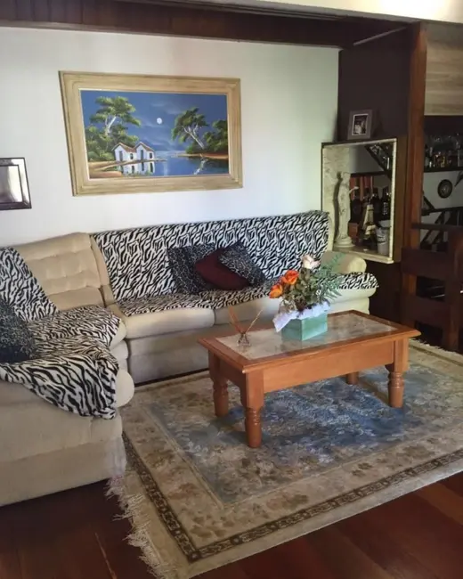 Foto 8 de Casa com 3 quartos à venda, 300m2 em Cachoeirinha - RS