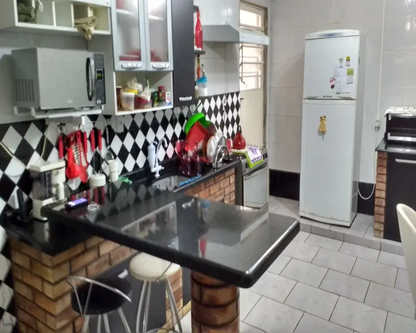 Foto 2 de Casa com 3 quartos à venda, 200m2 em Cachoeirinha - RS