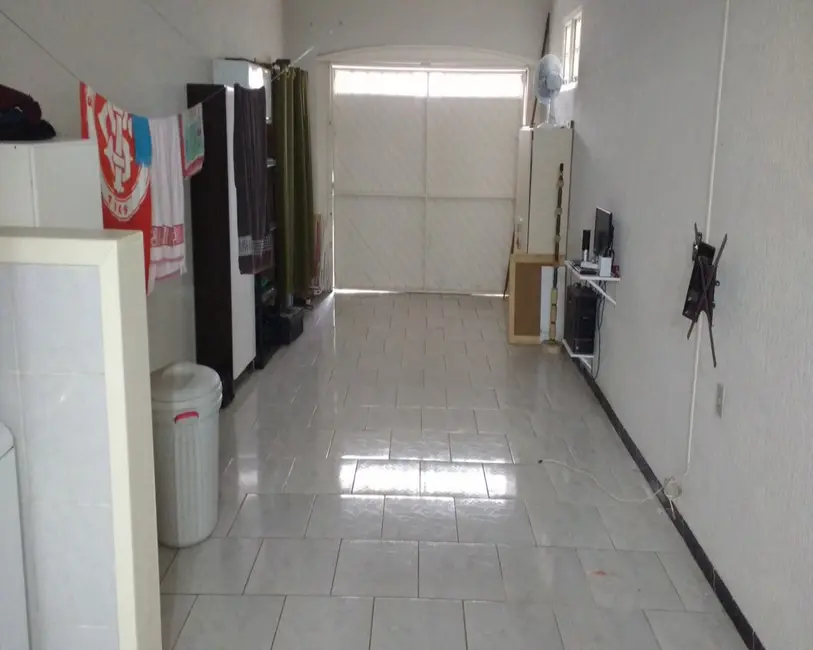 Foto 4 de Casa com 3 quartos à venda, 200m2 em Cachoeirinha - RS