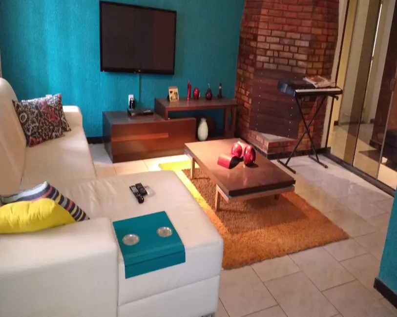 Foto 9 de Casa com 3 quartos à venda, 200m2 em Cachoeirinha - RS