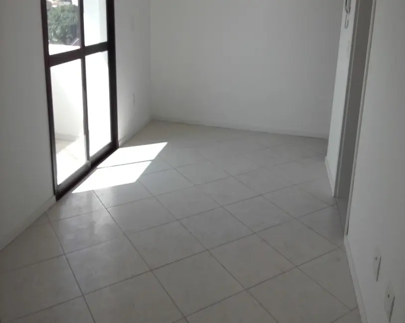 Foto 2 de Apartamento com 2 quartos à venda, 65m2 em Vila Imbui, Cachoeirinha - RS