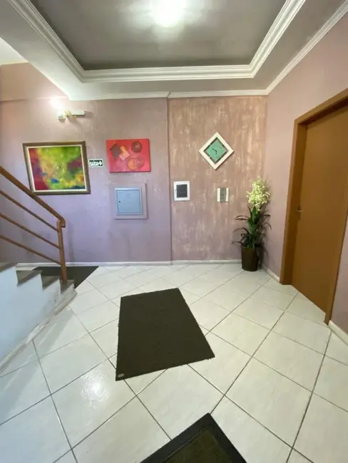 Foto 2 de Apartamento com 3 quartos à venda, 109m2 em Cachoeirinha - RS