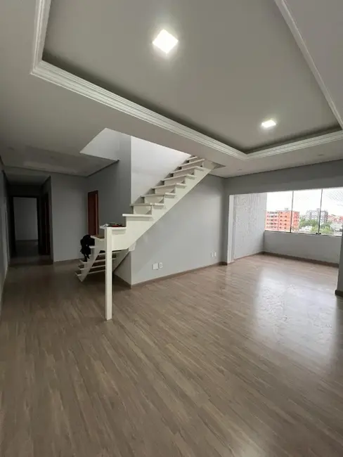 Foto 1 de Apartamento com 4 quartos à venda, 300m2 em Vila Cachoeirinha, Cachoeirinha - RS