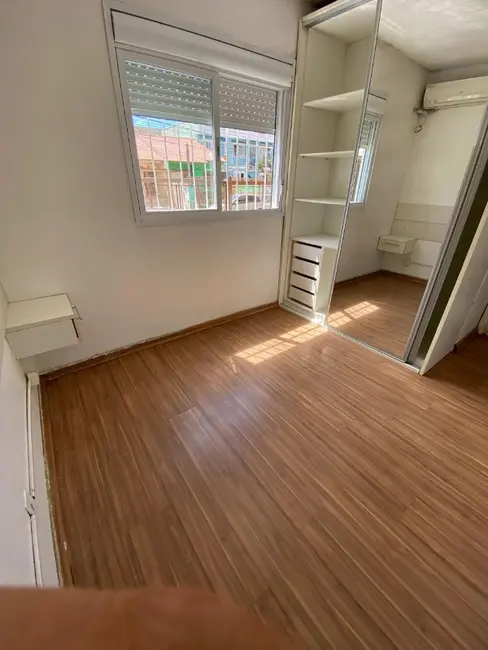 Foto 4 de Apartamento com 2 quartos à venda, 55m2 em Vila Imbui, Cachoeirinha - RS