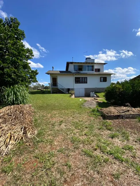 Sítio / Rancho com 3 quartos à venda, 240m2 em Gravatai - RS - imagem 9 Foto 9 de Sítio / Rancho com 3 quartos à venda, 240m2 em Gravatai - RS