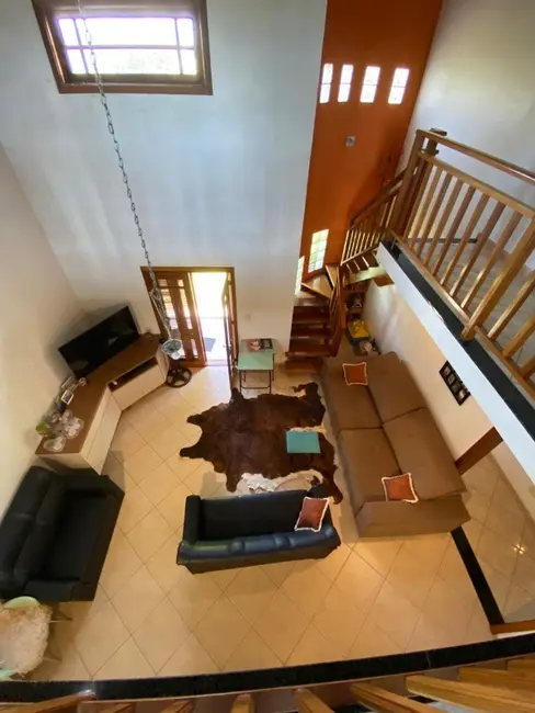 Sítio / Rancho com 3 quartos à venda, 240m2 em Gravatai - RS - imagem 7 Foto 7 de Sítio / Rancho com 3 quartos à venda, 240m2 em Gravatai - RS