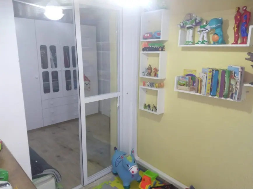 Casa com 2 quartos à venda, 110m2 em Parque da Matriz, Cachoeirinha - RS - imagem 8 Foto 8 de Casa com 2 quartos à venda, 110m2 em Parque da Matriz, Cachoeirinha - RS