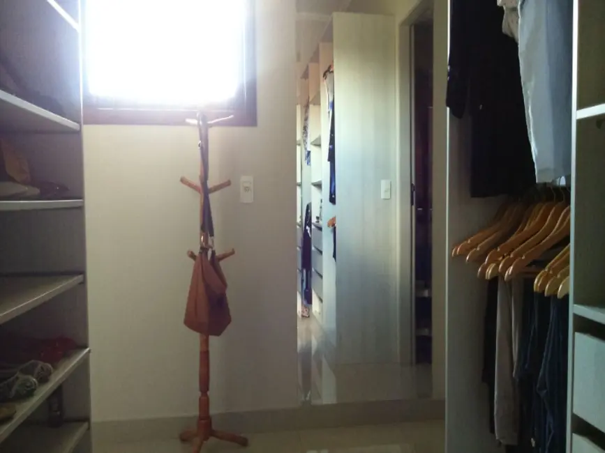 Foto 6 de Casa com 2 quartos à venda, 150m2 em Cachoeirinha - RS