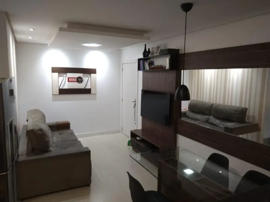 Foto 2 de Apartamento com 2 quartos à venda, 48m2 em Vila Silveira Martins, Cachoeirinha - RS