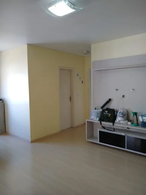 Foto 2 de Apartamento com 2 quartos à venda, 76m2 em Ponta Porã, Cachoeirinha - RS
