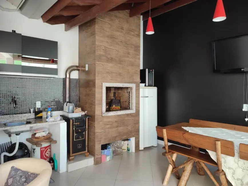 Foto 7 de Casa com 3 quartos à venda, 213m2 em Cachoeirinha - RS