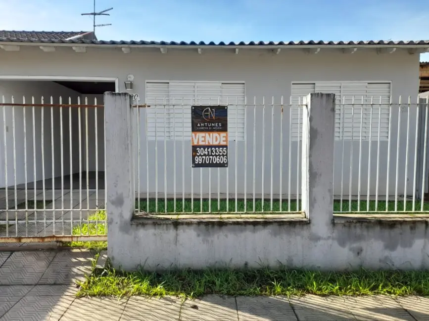 Casa com 2 quartos à venda, 65m2 em Parque da Matriz, Cachoeirinha - RS - imagem 1 Foto 1 de Casa com 2 quartos à venda, 65m2 em Parque da Matriz, Cachoeirinha - RS