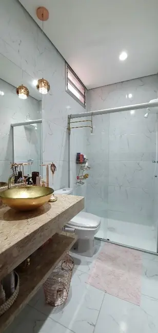 Foto 4 de Casa com 2 quartos à venda, 160m2 em Parque da Matriz, Cachoeirinha - RS