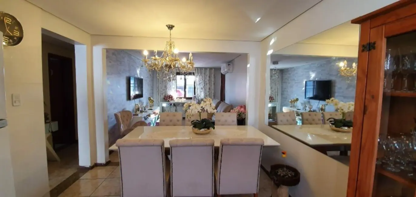 Foto 9 de Casa com 2 quartos à venda, 160m2 em Parque da Matriz, Cachoeirinha - RS