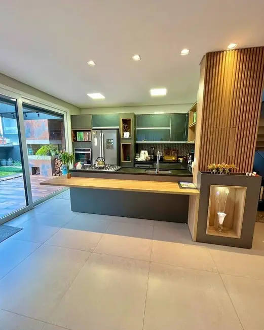 Foto 5 de Casa de Condomínio com 3 quartos à venda, 262m2 em Distrito Industrial, Cachoeirinha - RS