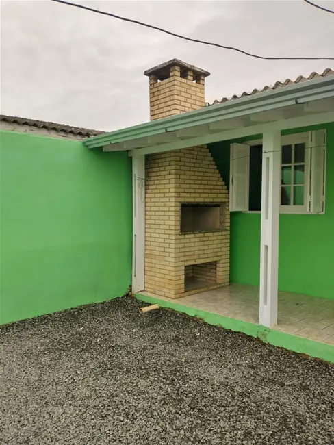 Casa com 3 quartos à venda, 184m2 em Cruzeiro, Gravatai - RS - imagem 6 Foto 6 de Casa com 3 quartos à venda, 184m2 em Cruzeiro, Gravatai - RS