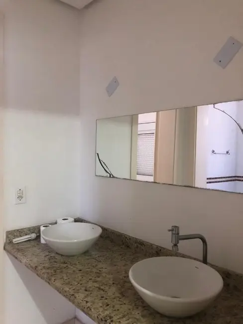 Foto 3 de Apartamento com 2 quartos à venda, 87m2 em Vila Imbui, Cachoeirinha - RS
