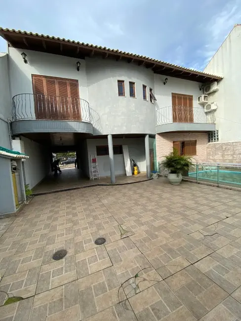 Foto 1 de Casa com 3 quartos à venda, 300m2 em Vila Eunice Nova, Cachoeirinha - RS