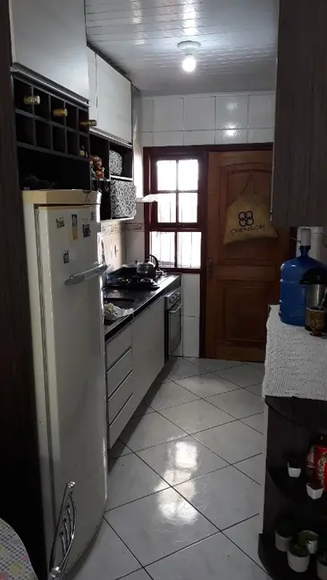 Casa com 3 quartos à venda, 69m2 em Gravatai - RS - imagem 6 Foto 6 de Casa com 3 quartos à venda, 69m2 em Gravatai - RS