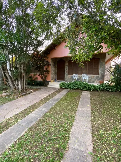 Foto 1 de Casa com 3 quartos à venda, 200m2 em Vila Eunice Nova, Cachoeirinha - RS