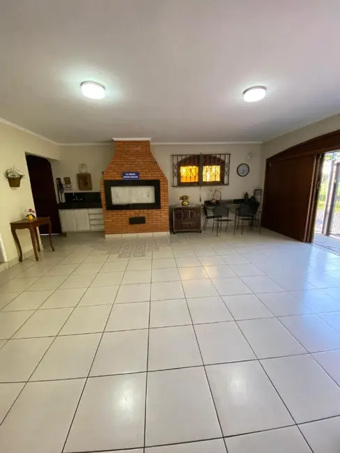 Foto 6 de Casa com 3 quartos à venda, 200m2 em Vila Eunice Nova, Cachoeirinha - RS